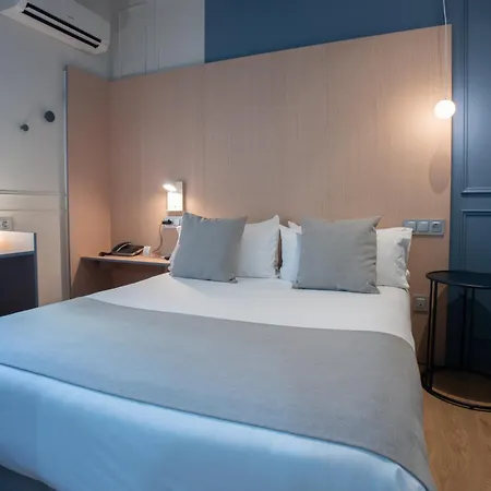 Hotel Casual De Artes 3*