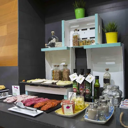 Hotel Casual De Artes 3*