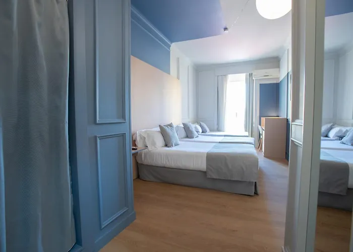 Olympia Consul Del Mar فندق فالنسيا